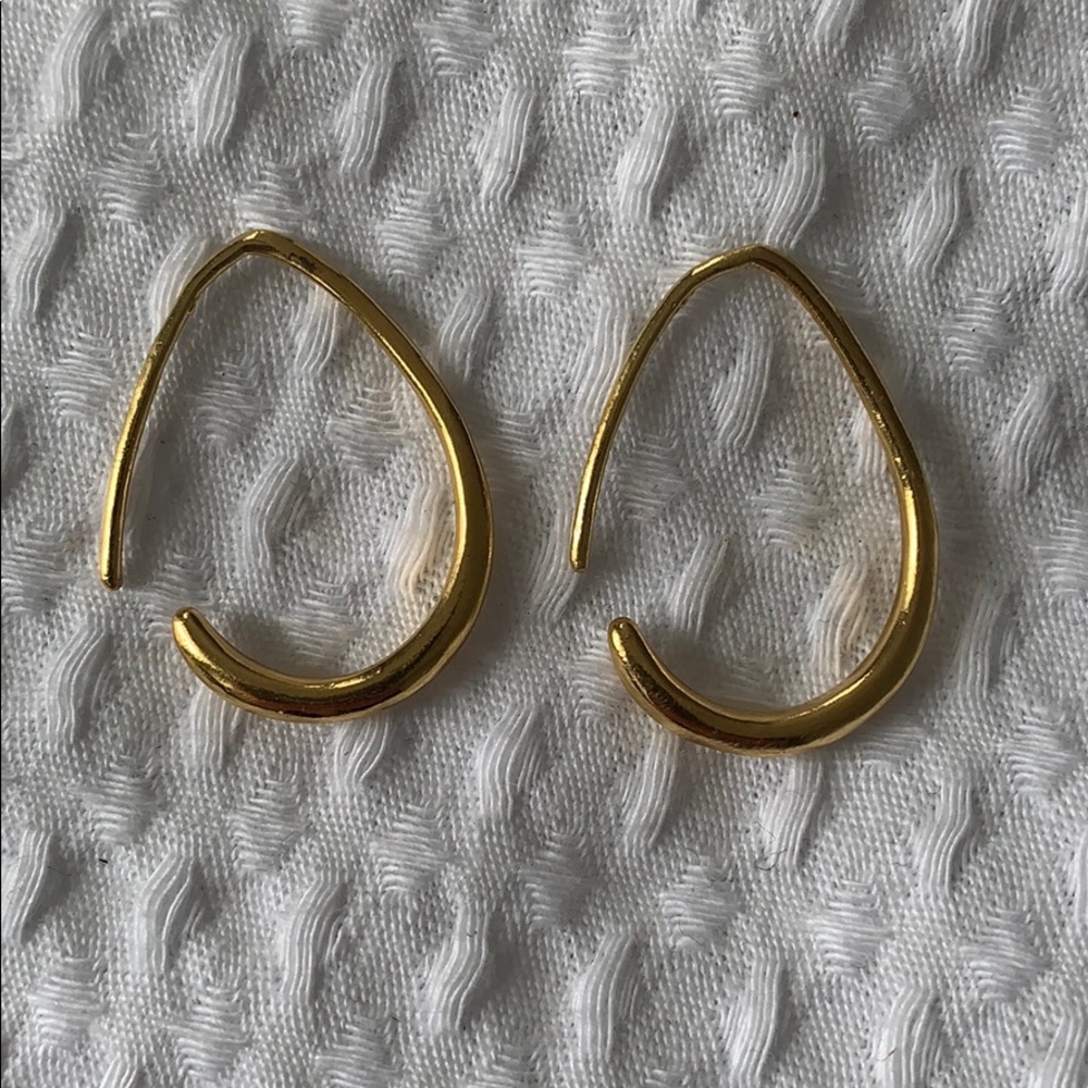 Mountainside Made Susa Hoops in Gold